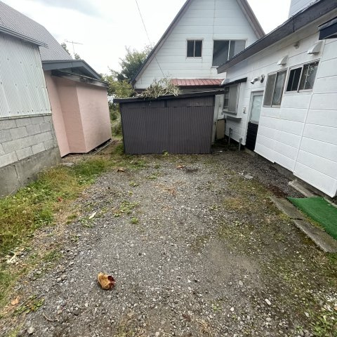 登別市若草町5丁目7-9戸建の駐車場