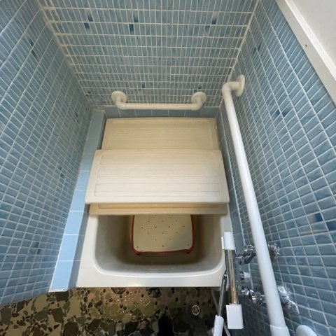 登別市若草町5丁目7-9戸建の浴室