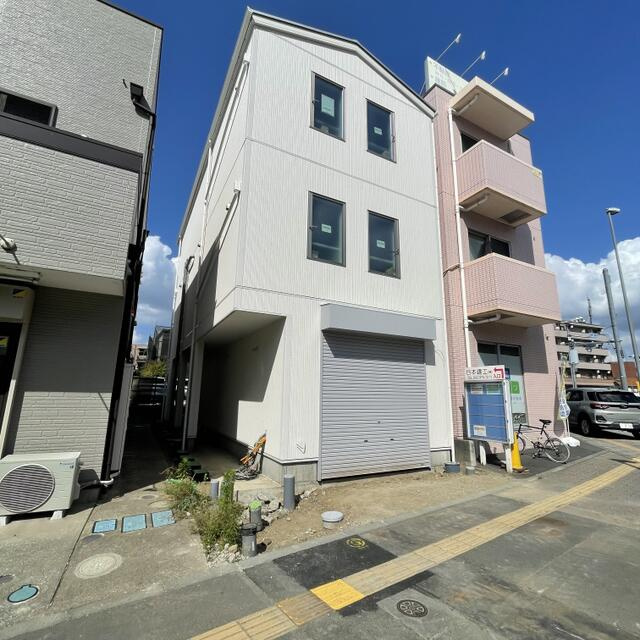 稲城市矢野口のアパートの外観