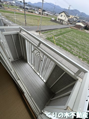 【バルコニー】 | サンハイツ越智 | 暖かな日差しのふりそそぐバルコニー