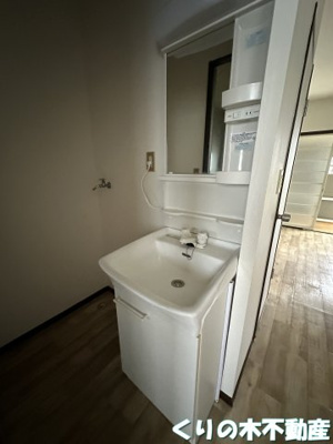 【洗面所】 | サンハイツ越智 | 忙しい朝には欠かせない洗面所です