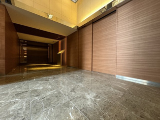 【玄関】 | パークアクシスプレミア表参道 | ※写真は同タイプ住戸です。