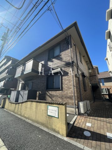 サニーコート８の外観