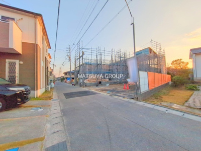 【前面道路含む現地写真】 | ブルーミングガーデン岡崎市福岡町新町-3号棟