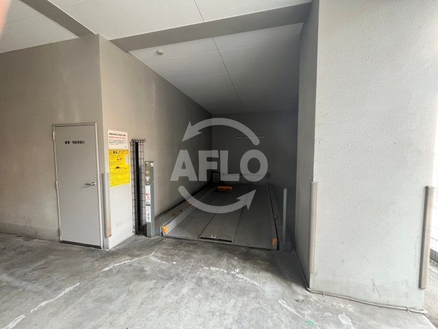 ルクレ難波の駐車場|ルクレ難波　駐車場