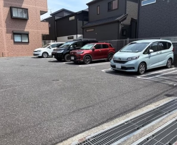 パルーテの駐車場