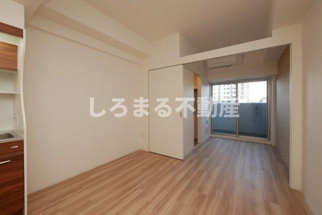 セレニテ難波リアンの居間・リビング