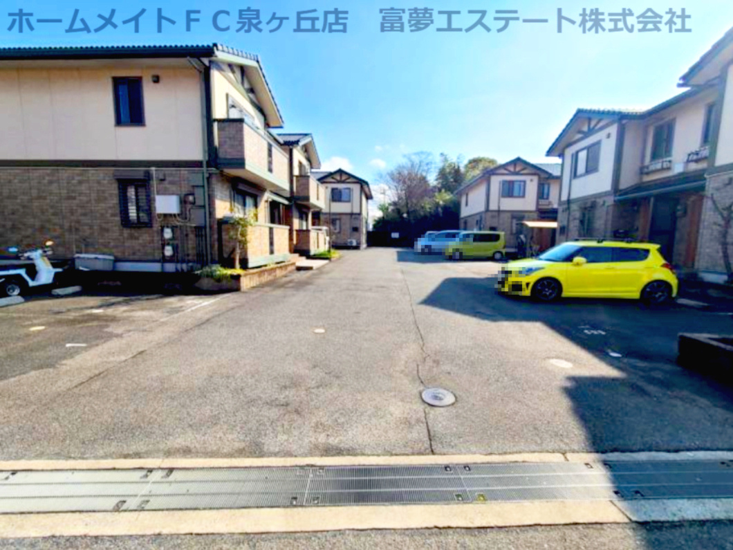 楠風館Dの駐車場