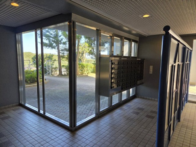 【ロビー】 | セレノ藤原台B棟 | オートロックの分譲マンションです。