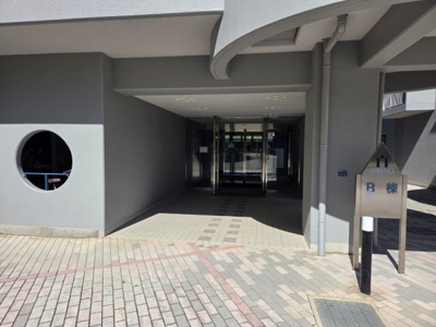 【エントランス】 | セレノ藤原台B棟