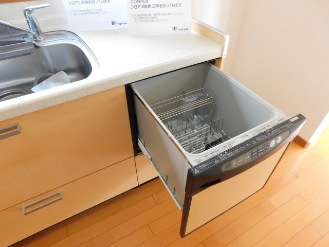 あま市七宝町川部折戸の中古一戸建のキッチン|◇食洗機◇　　家事の負担を軽減する便利な食洗機付き♪
