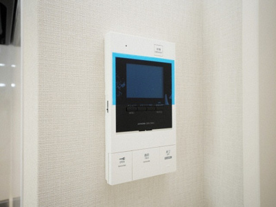 【セキュリティ】 | イルリッシュ西中島 | モニター付きインターホンです