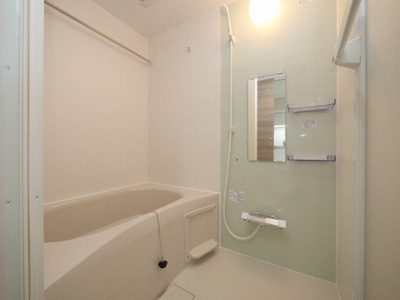 【浴室】 | イルリッシュ西中島 | きれいなお風呂です