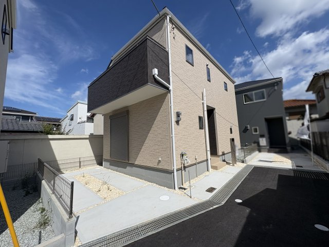 明石市魚住町錦が丘１丁目新築戸建２号棟の外観