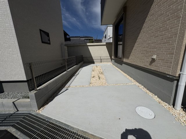 明石市魚住町錦が丘１丁目新築戸建２号棟の駐車場