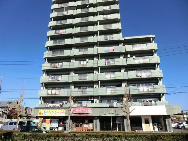 ファミール朝日の外観