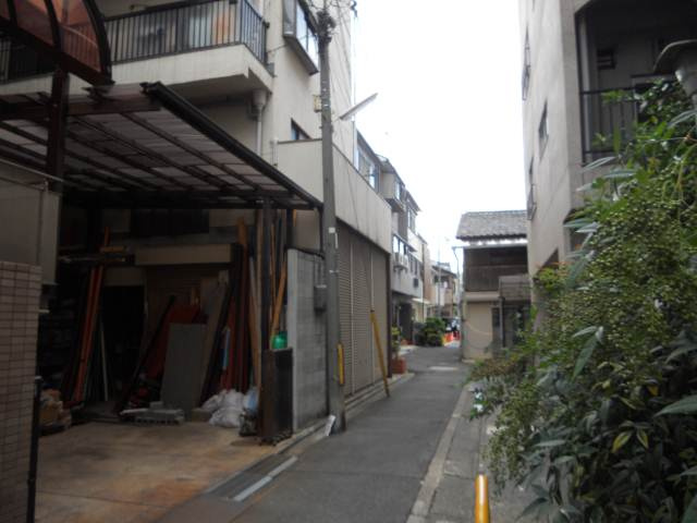 メゾンノースポールの周辺|前面道路