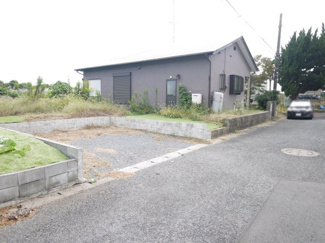 【駐車場】 | 長生郡白子町剃金　平家中古戸建 | 内装リフォーム済み令和3年9月1LDK平家 リビング約27帖システムキッチンユニットバス敷地約96坪