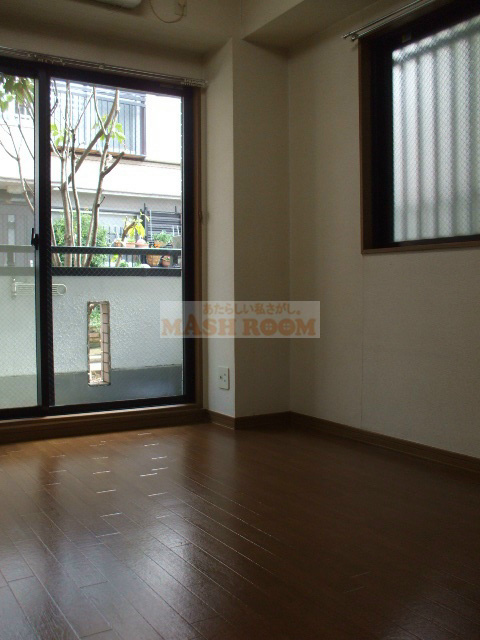 メゾンニッセイ中野の寝室