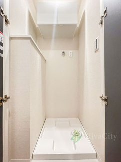 【ランドリースペース】 | 中野ブロードウェイ | 洗濯機置き場