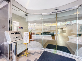 【エントランス】 | 中野ブロードウェイ | エントランス　