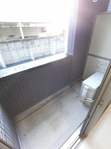 【バルコニー】