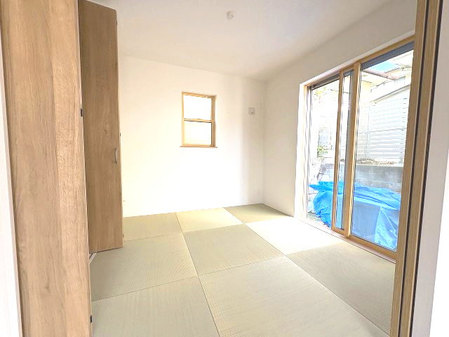 【和室】 | 大野城市第3緑ヶ丘4丁目　1号棟（全1棟）【仲介手数料無料・0円】 | 現地写真。1階和室です。
