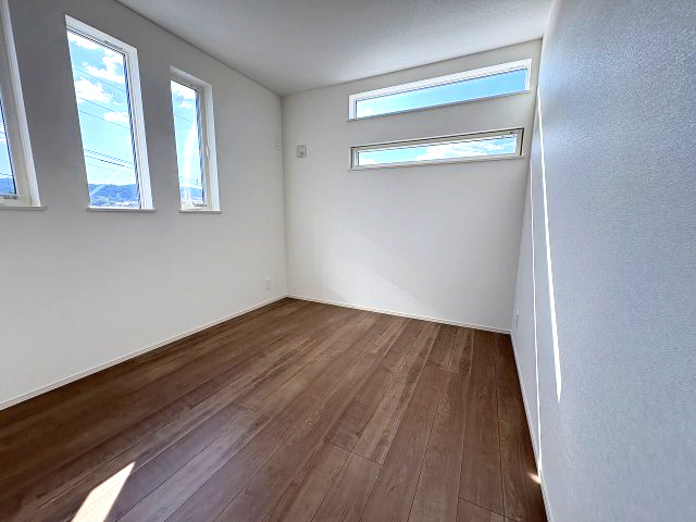 【子供部屋】 | 大野城市第3緑ヶ丘4丁目　1号棟（全1棟）【仲介手数料無料・0円】 | 現地写真。