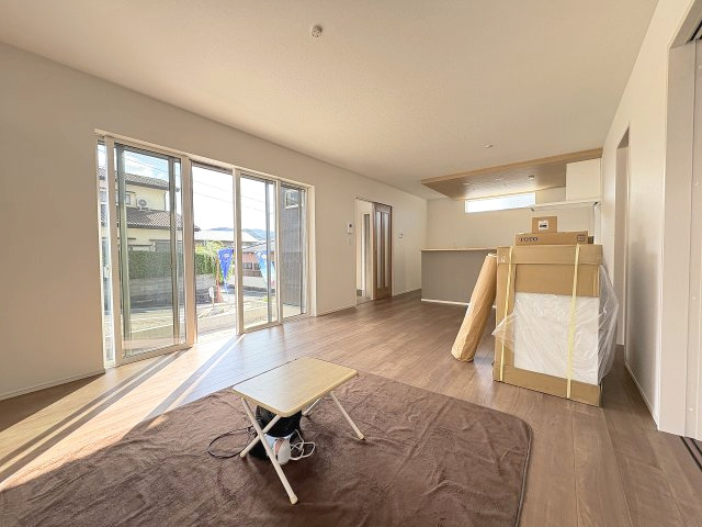 【居間・リビング】 | 大野城市第3緑ヶ丘4丁目　1号棟（全1棟）【仲介手数料無料・0円】 | 現地写真。