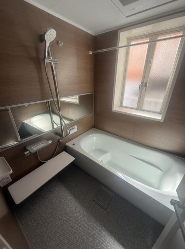 横浜市戸塚区名瀬町 中古戸建て【仲介手数料無料】の浴室