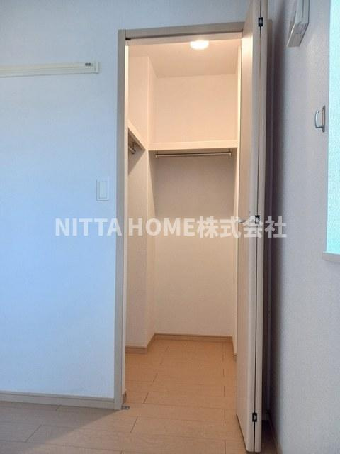 メゾン・城ノ下Ａの収納|ウォークインクローゼット完備です◇