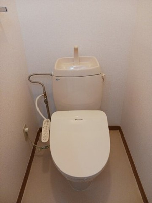 【トイレ】 | アーバンレジデンスＡ | コンパクトで使いやすいトイレです