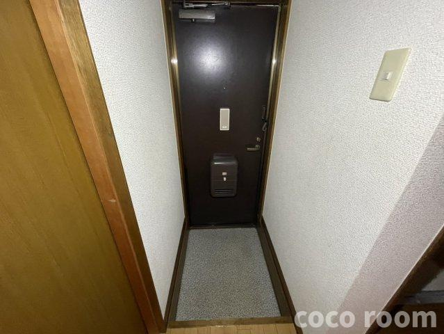 グリーンハイツ大紀の玄関