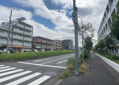 【展望】 | ライジングプレイス八王子みなみ野 | 土地の地勢が高台の場合、景色を綺麗にみることができ、景色にこだわってお家探ししている方におすすめです！また平坦地よりも風通しがいいというメリットがあります。デメリットもあるので是非現地でご確認下さい。