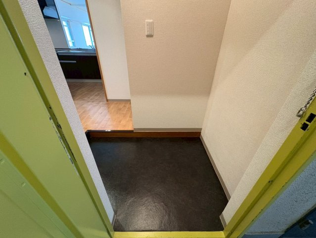 ハイツ西郊｜名古屋市の賃貸ならMy賃貸の玄関|ハイツ西郊