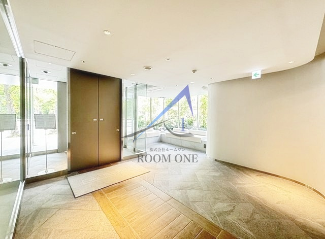 パークホームズ浜松町のロビー