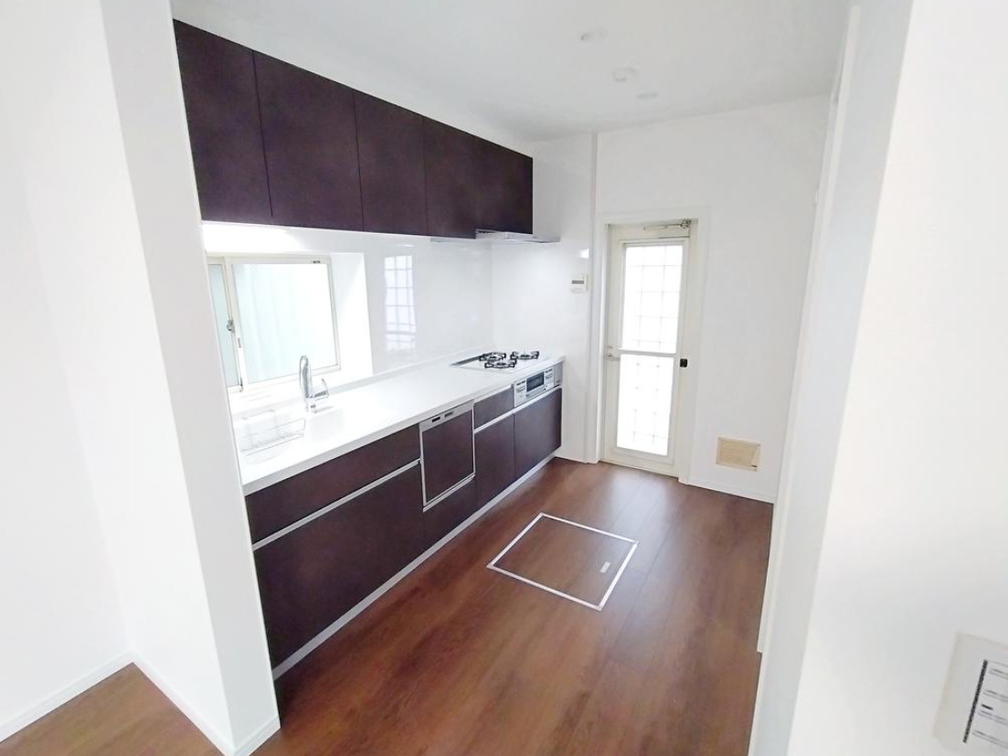 横浜市泉区白百合3丁目 中古戸建て【仲介手数料無料】のキッチン