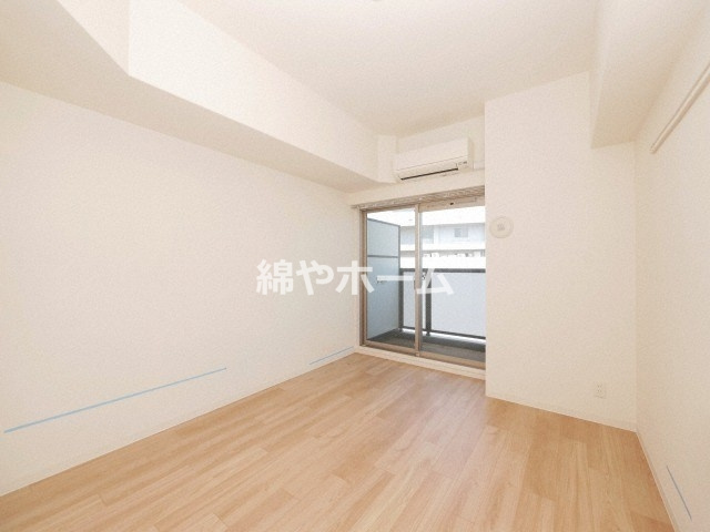 プレサンス難波ラフィーネの居間・リビング|ゆったり過ごせるリビングです