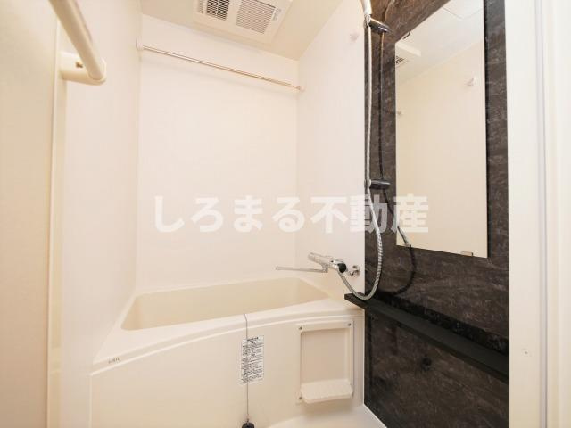 エスリード難波セントラルの浴室