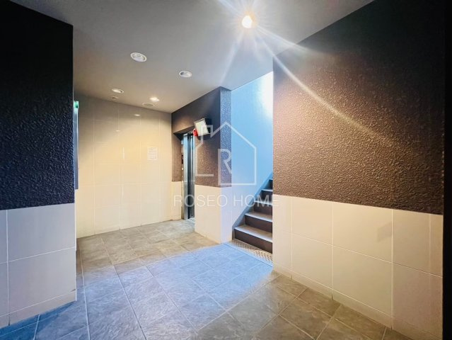 グランディールNAMBAのロビー