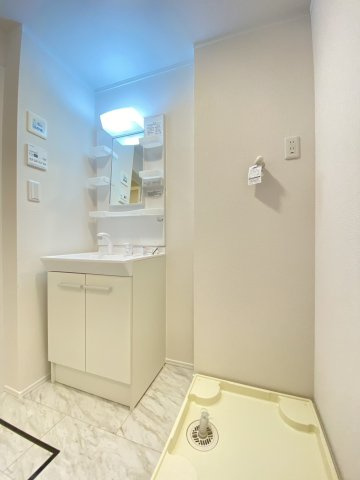 【新築】RESI NAGAI(レジナガイ)Ⅱの独立洗面台