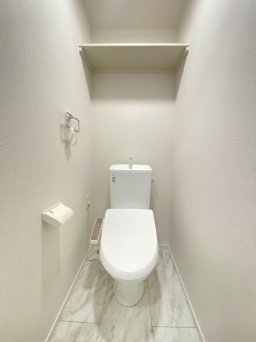 【新築】RESI NAGAI(レジナガイ)Ⅱのトイレ