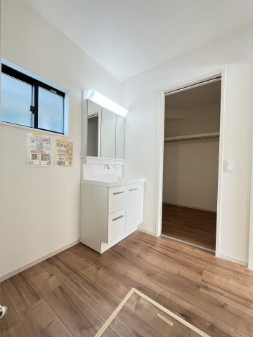 【洗面所】 | 大野城市南ヶ丘3丁目3期　1号棟（全2棟）【仲介手数料無料・0円】 | 現地写真。