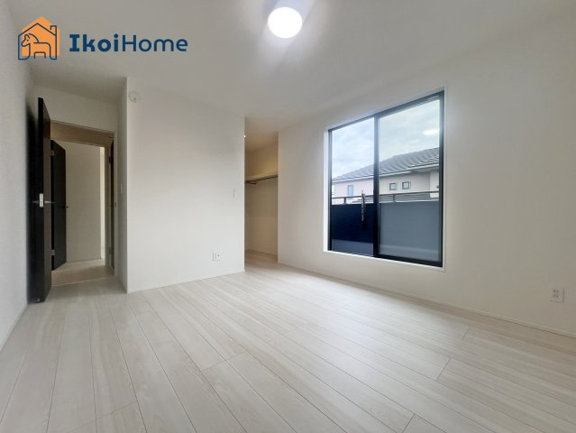 神戸市西区桜が丘西町2丁目　新築戸建ての子供部屋|【ホームページに現地動画掲載中】●年中無休：当日予約可●洋室にはウォークインクローゼットあり！