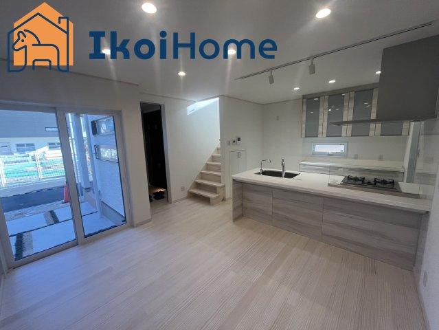 神戸市西区桜が丘西町2丁目　新築戸建ての内装|◆同社施工例◆フロアーコーティング・エアコン・壁掛けテレビ・などを住宅ローンに組込む事も可能です