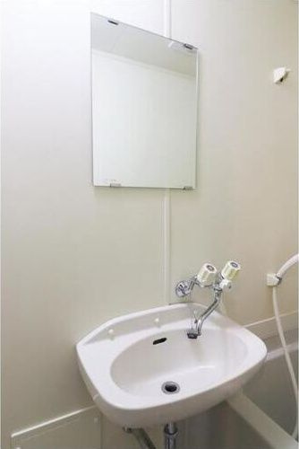 マルシェ九条の洗面所