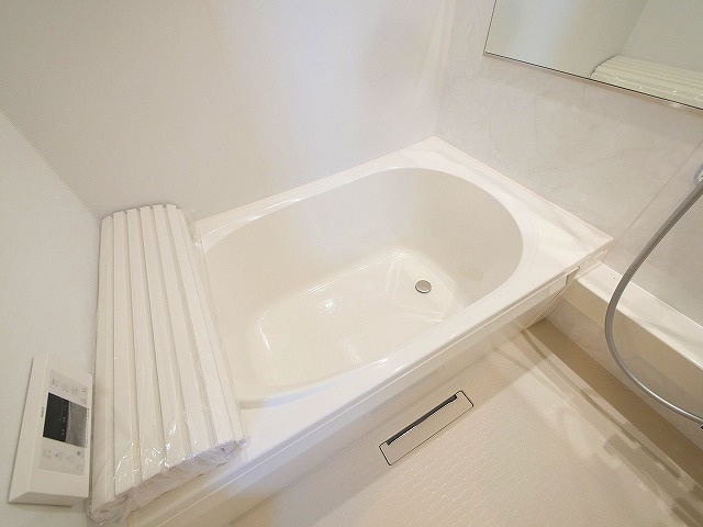 グリーンハイツ高塚の浴室|コンパクトで使いやすいお風呂です