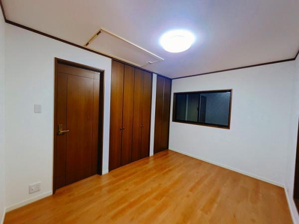 立川市錦町６丁目の中古一戸建の洋室