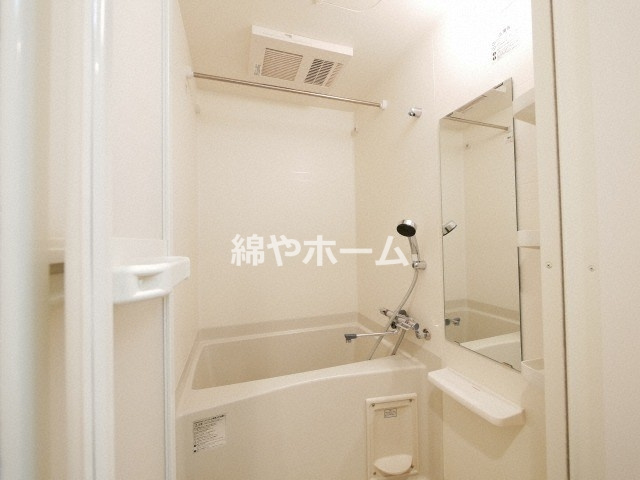 プレサンス玉造駅前ルージュの浴室|ゆったり過ごせるお風呂です