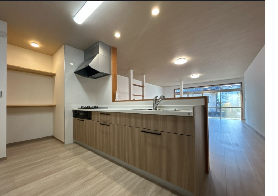 八代市松江町中古戸建のキッチン